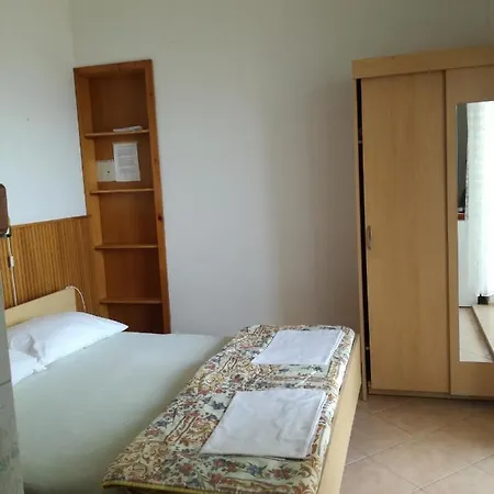 Ana Novi V. - Apartamento *