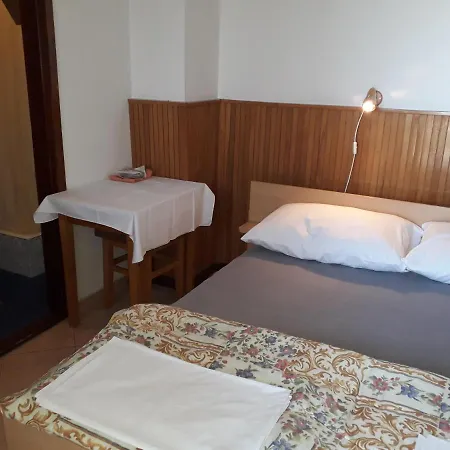 Ana Novi V. - Apartamento *